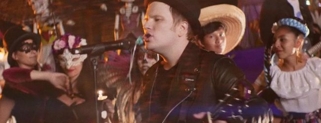 Fall Out Boy – Hold Me Tight Or Don’t (Official Music Video)