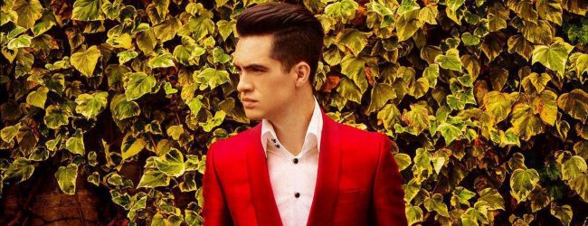 Panic! At The Disco – Feels Like Christmas