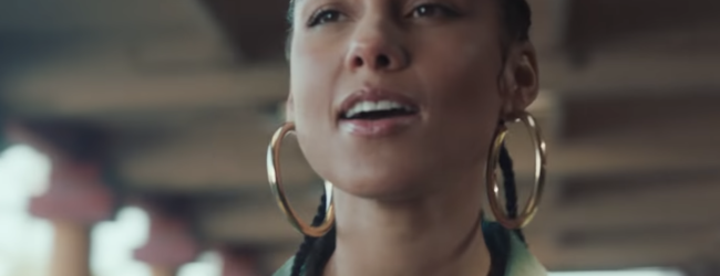 Alicia Keys – Underdog